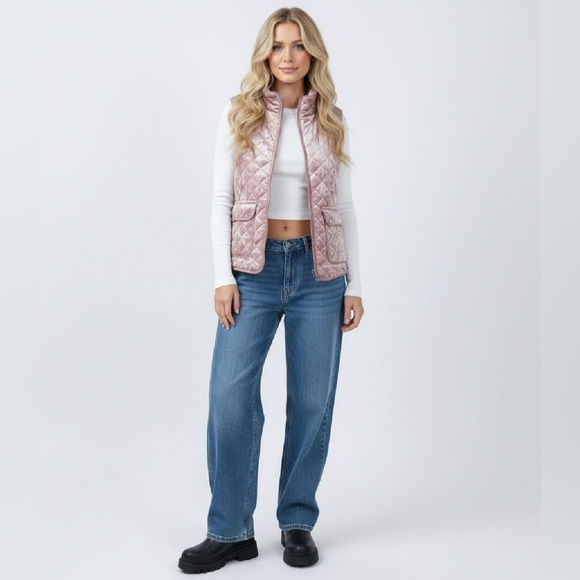 ACTIVE USA Blush Quilted Vest - Picture 1 of 4